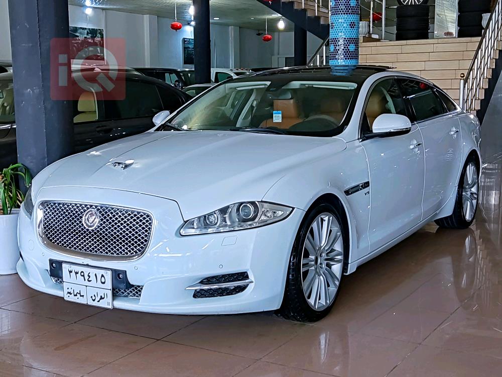 Jaguar XJ